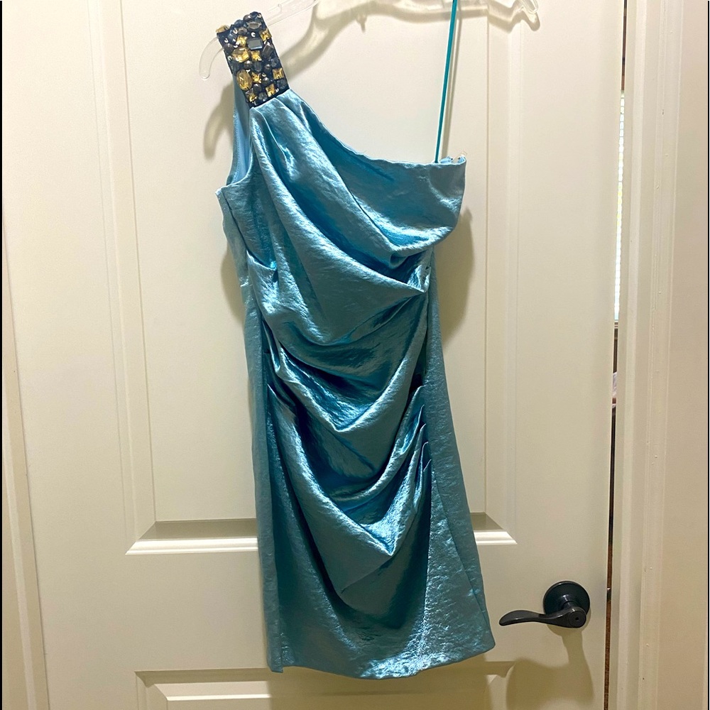 NWT. Size 3 speechless party dress